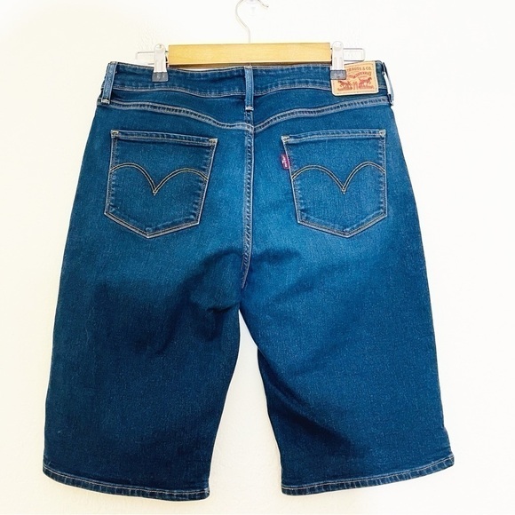 Levi’s Hi-Rise Denim Shorts Women Size 31 Blue Pockets Stretch - Picture 2 of 13